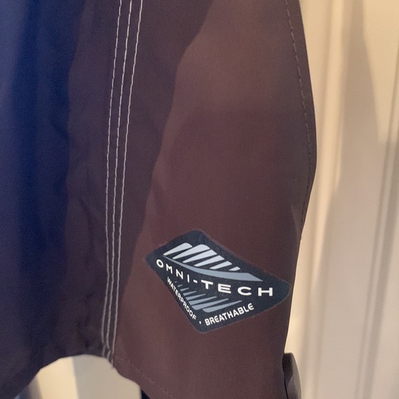 Columbia brown lightweight hooded rain jacket - Picture 2 of 3